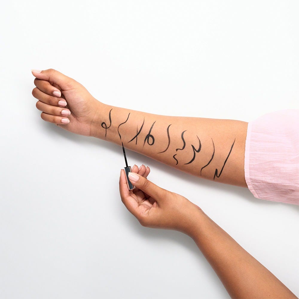 essence liquid ink eyeliner 01 8 g