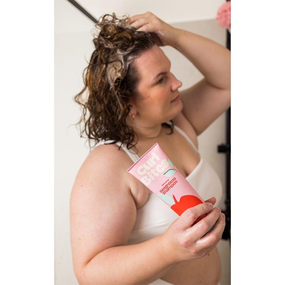 Curl Bites Refreshing Weightless Shampoo 250 ml