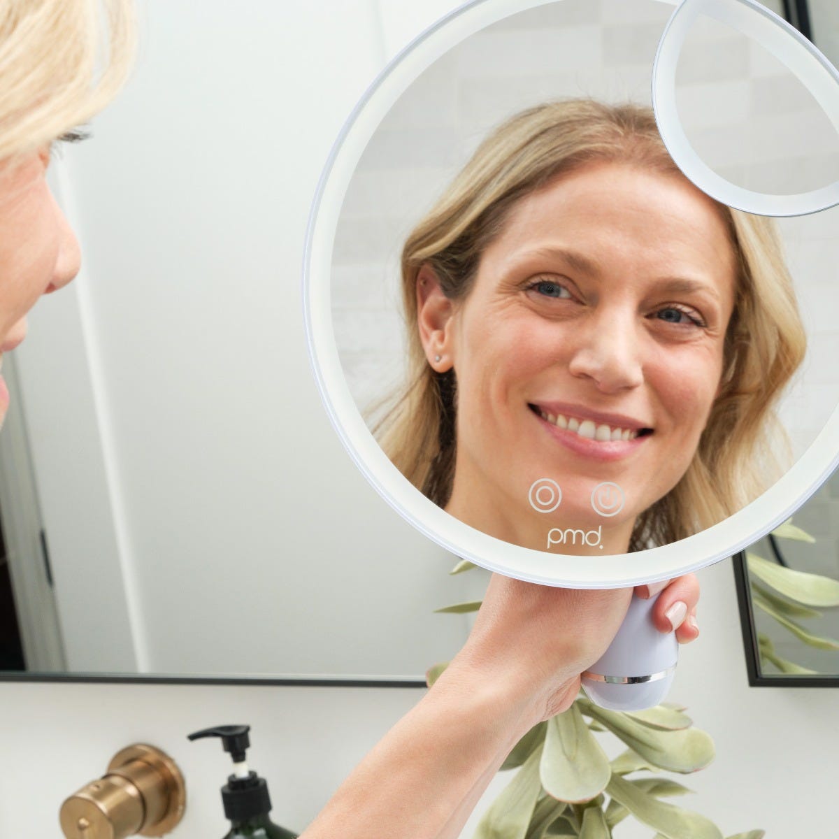 PMD Beauty Reflect Pro